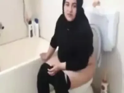 Gavat koca karısına hayalindeki siyah yarakı ayarlıyor